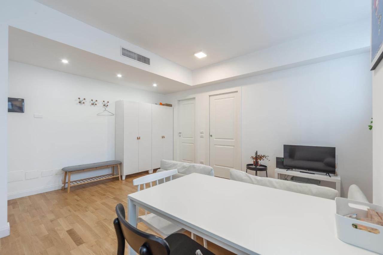Brembo House Two Apartment Milan Bagian luar foto